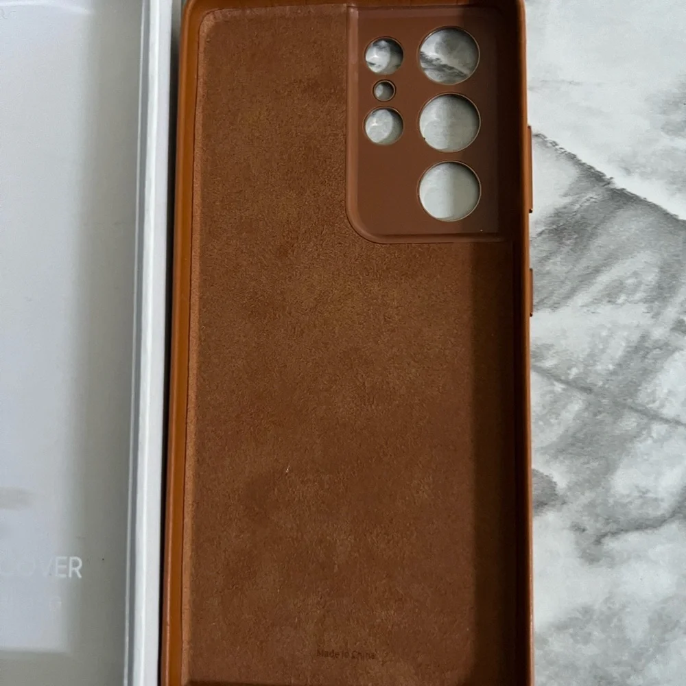 Samsung Brown Case with Camera Protection. NWT